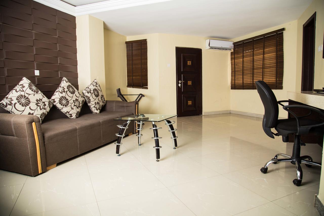 KSF Place Alaka Lagos Dış mekan fotoğraf